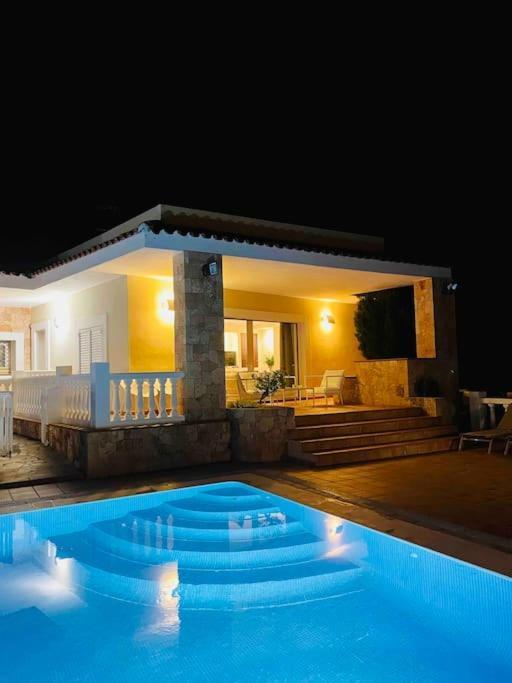 Villa Con Piscina Gigante Sant Francesc de s'Estany المظهر الخارجي الصورة