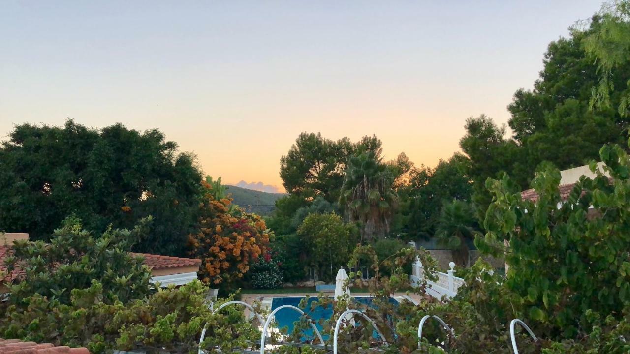 Villa Con Piscina Gigante Sant Francesc de s'Estany المظهر الخارجي الصورة